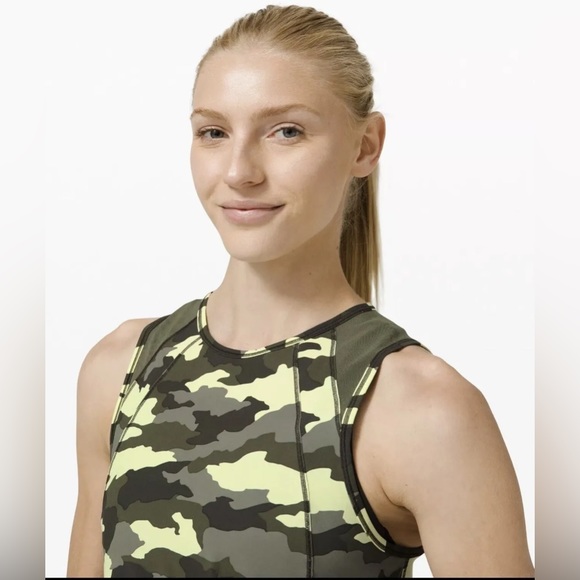 LULULEMON SCULPT TANK IN HERITAGE 365 CAMO SIZE 2 - Picture 3 of 7